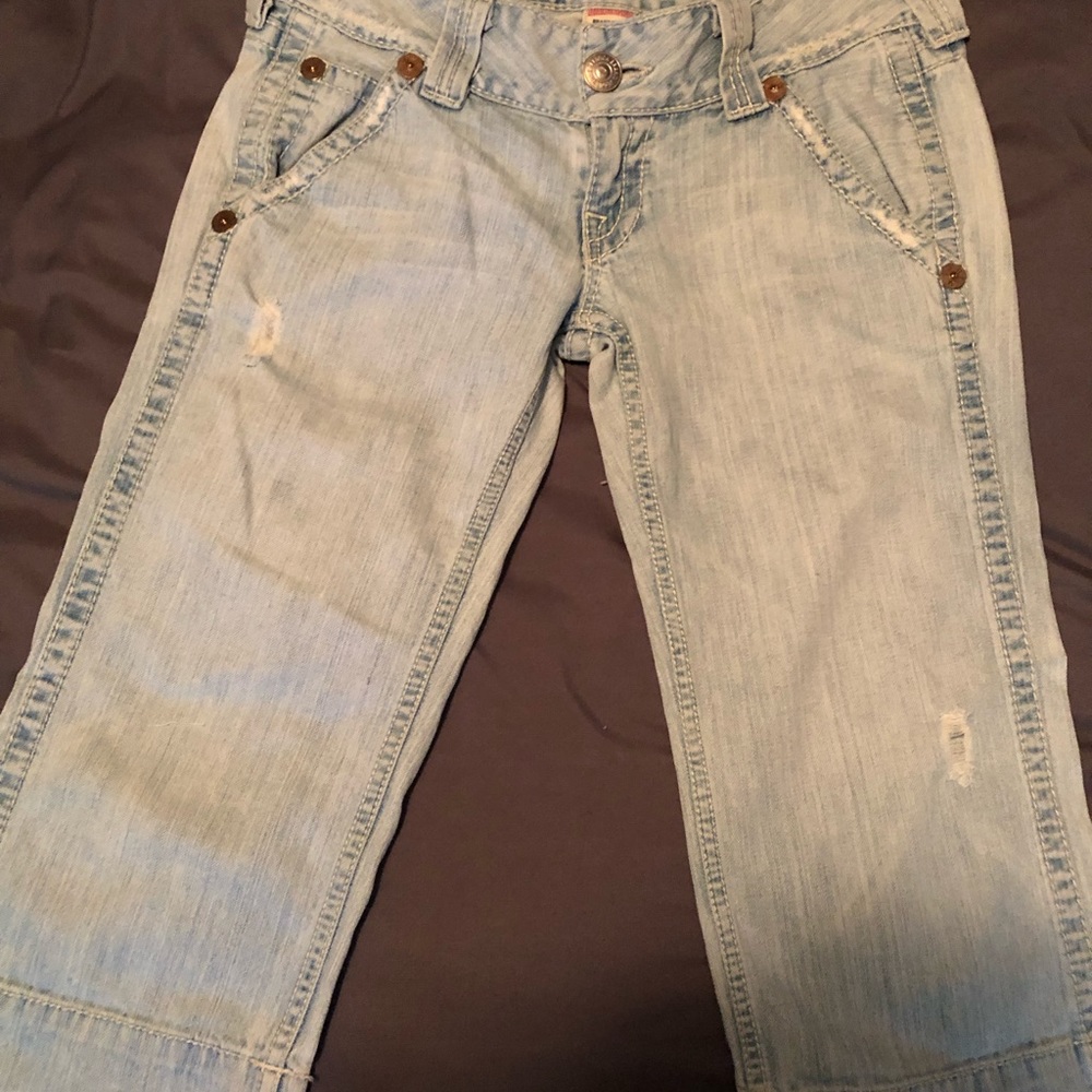 Capris - Picture 2 of 3